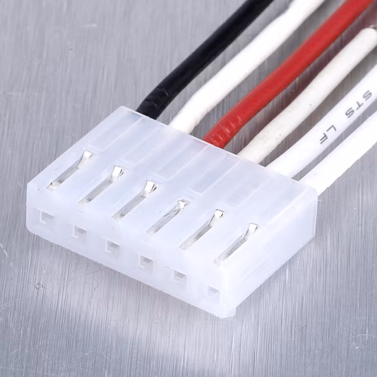 Buona qualità in base ai requisiti del cliente Cablaggio personalizzato per assemblaggio cavi con cavo Jst Plug